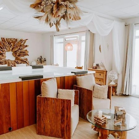Suite De Charme Avec Jacuzzi Et Cabine Infrarouge Tubize Exteriér fotografie