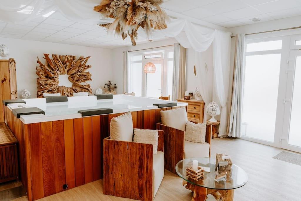 Suite De Charme Avec Jacuzzi Et Cabine Infrarouge Tubize Exteriér fotografie